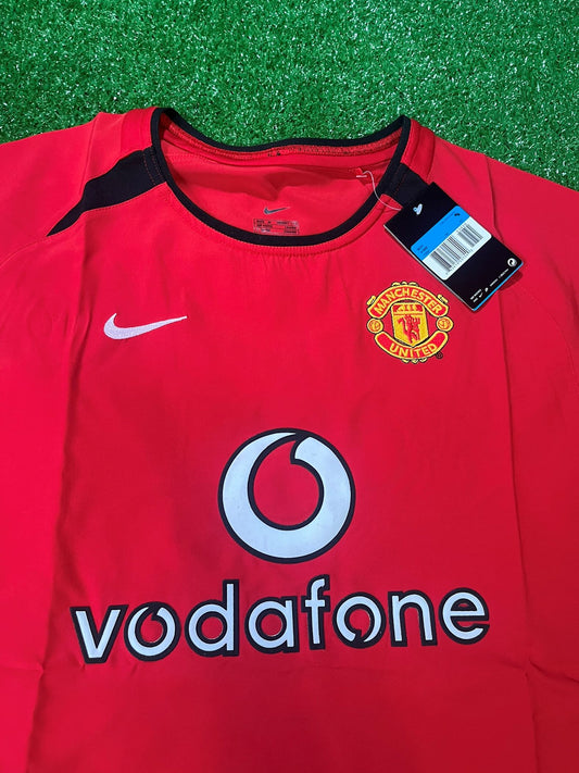 Manchester United Home Kit 02/04