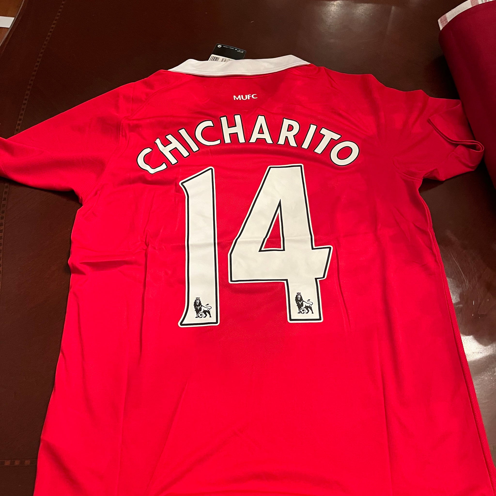 Manchester United “Chicharito” Kit