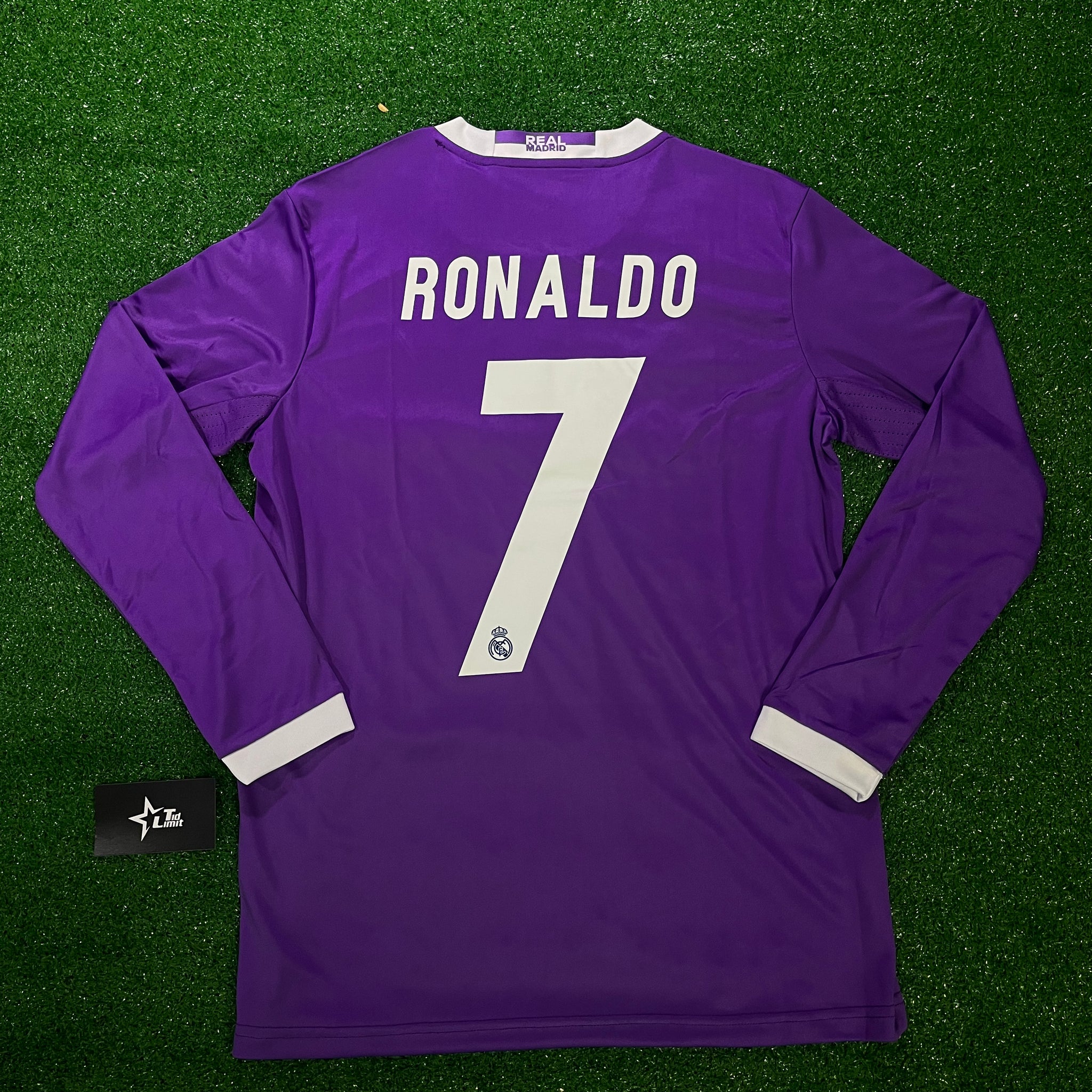 Real Madrid “Ronaldo” 2016/17 Kit